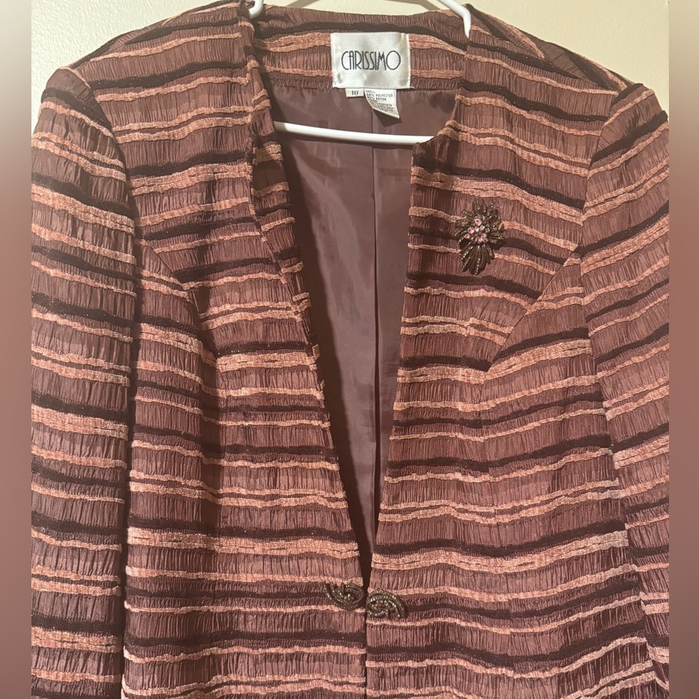 Blazer - Picture 3 of 4